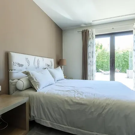 别墅 En Domaine Prive Avec Piscine Chauffee - En Domaine Prive Avec Piscine Chauffee Mae-2023